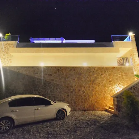 Hera * Kalkan