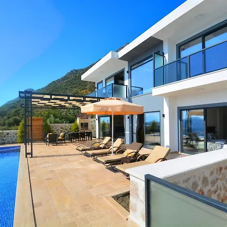 Hera Kalkan
